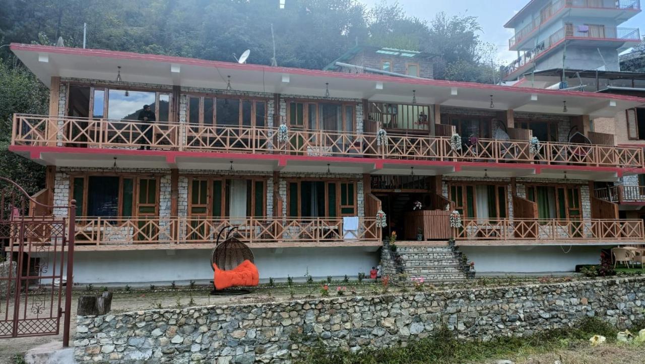Rrr Resorts Tirthan Valley By Rrr Hotels & Resorts Banjar Luaran gambar